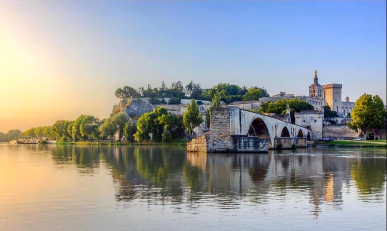 Gite Avignon Bougainvillier Exterior foto